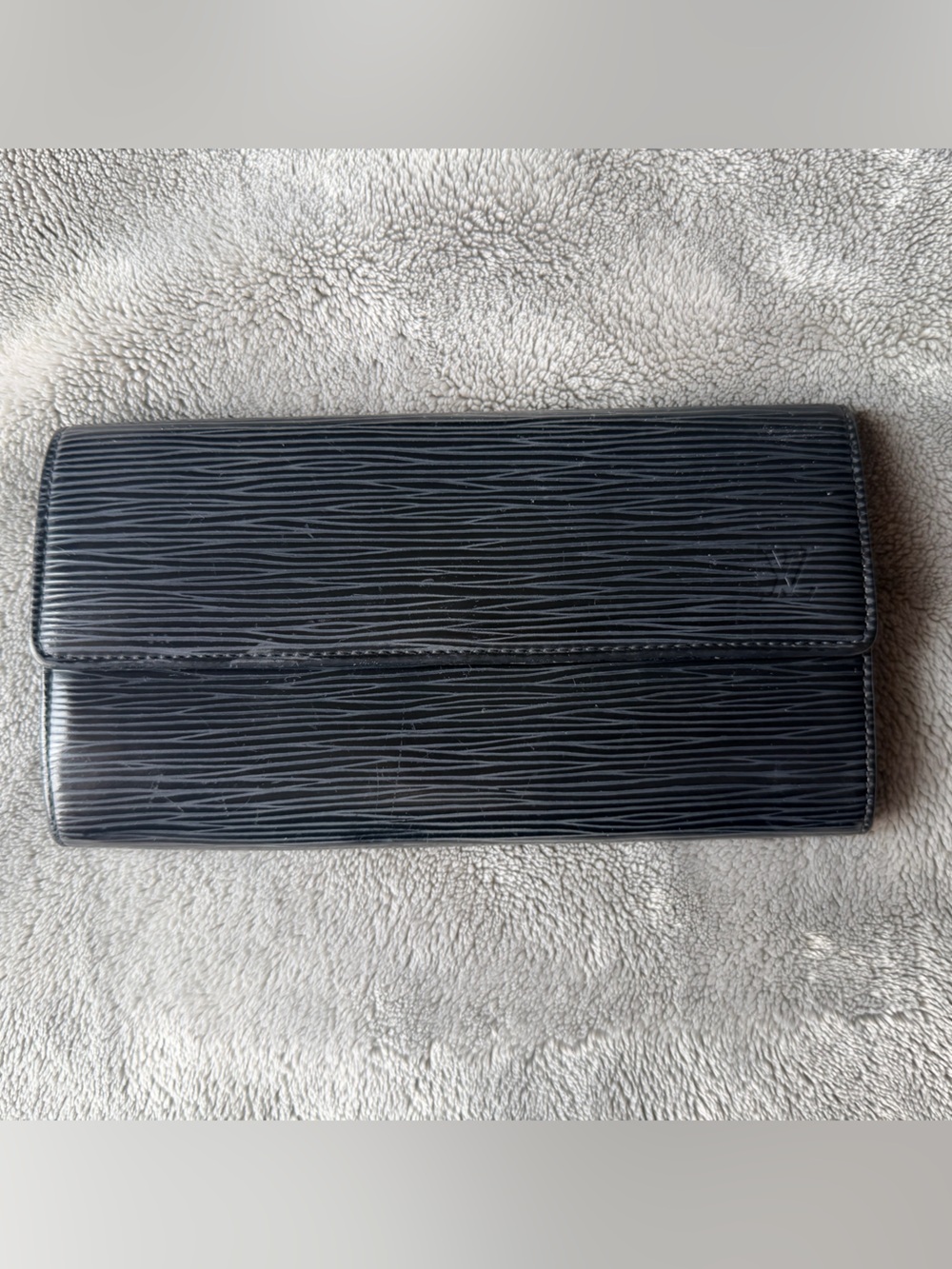 LV Epi Leather Long Wallet
